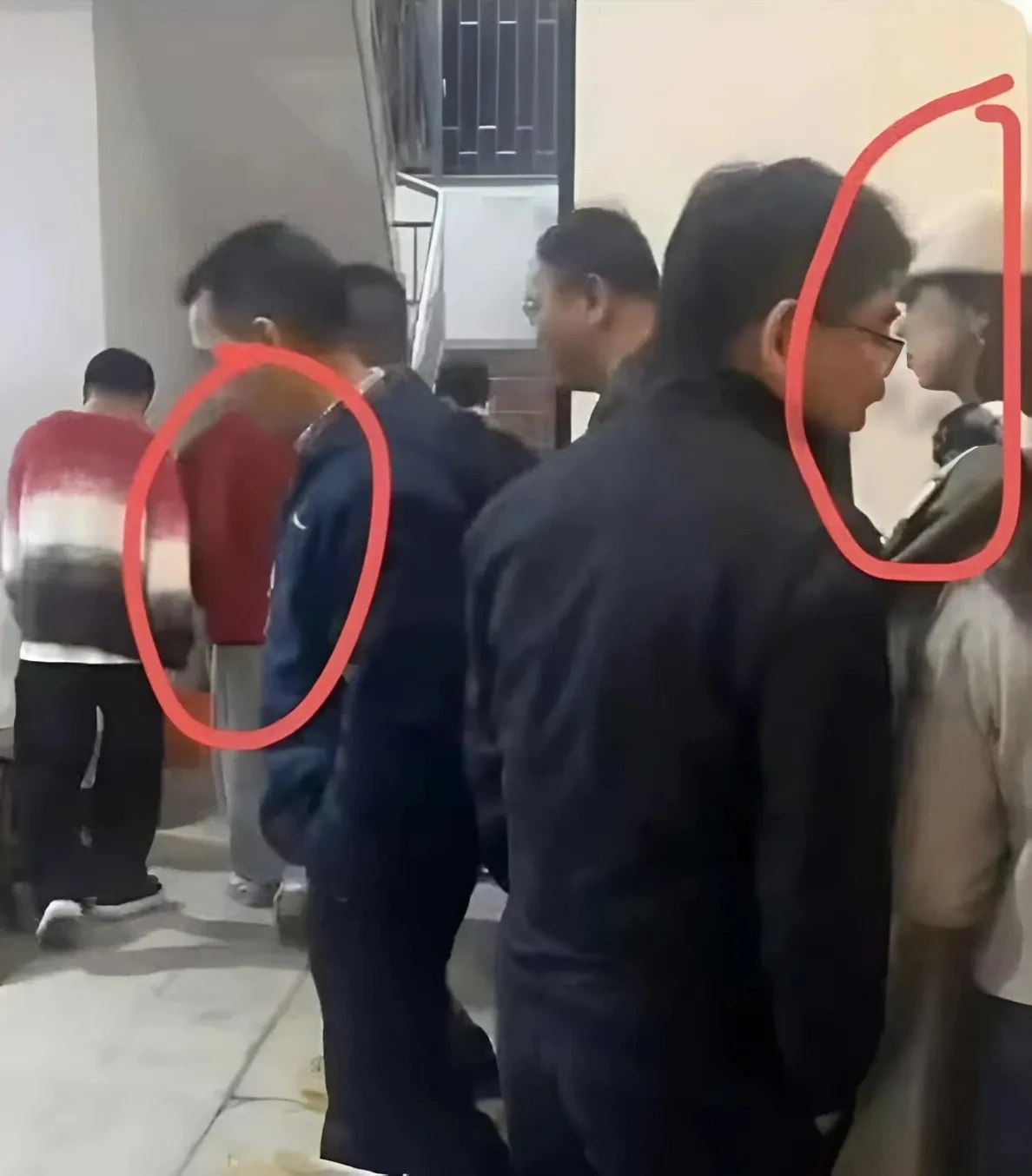 Hình ảnh được cho là Huỳnh Hiểu Minh và Diệp Kha cùng nhau đón năm mới. Ảnh: Weibo.